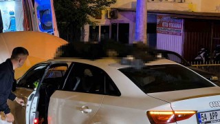 Kazada otomobilin üzerine savrulan motosiklet sürücüsü hayatını kaybetti