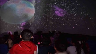 Kepezde minikler uzayı keşfediyor