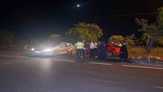 Kiliste iki otomobil çarpıştı: 4 yaralı