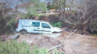 Kontrolden çıkan araç sulama kanalına savruldu: 1 yaralı