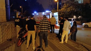 Kontrolden çıkan motosiklet duvara çarptı: 1 yaralı