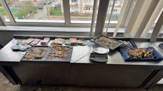 Konyada motosikletlerle kuyumcu soyan 4 şüpheliden 2si yakalandı
