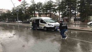 Konyada motosikletlerle kuyumcu soygunu