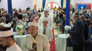 Kornalar hafızlar için çaldı: Anamurda 15 öğrenciye icazet