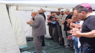 Kuraklıkla anılan Karapınarda yağışlar için şükür duası