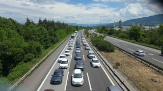 Kurban Bayramı tatilinin son gününde Düzcede trafik durma noktasına geldi