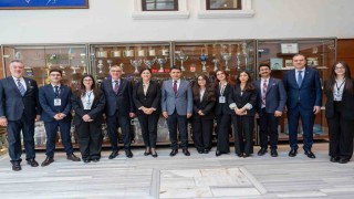Küresel Rekabette Denizler ve Koridorlar paneli Bakan yardımcılarıyla öğrencileri buluşturdu