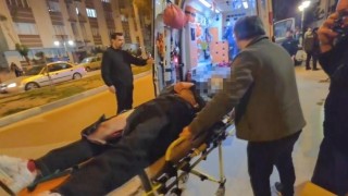 Kütahyada iki genç bıçaklı saldırıda yaralandı