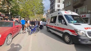 Kütahyada motosiklet yayaya çarptı: 2 yaralı