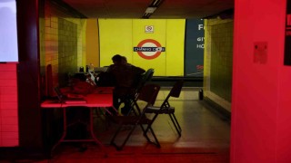 Londrada yer altında NATO tatbikatı: Metro istasyonu askeri karargaha dönüştürüldü