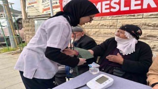 Maarifin kalbinde marifetli gençlik tansiyon ölçtü