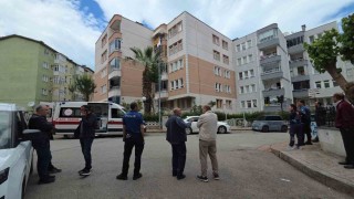 Mahallede panik: Genç kadın 2 saat sonra ikna oldu