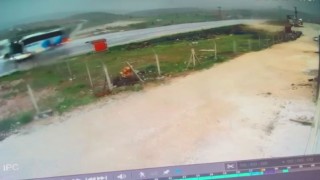 Malatyada 3 kişinin hayatını kaybettiği otobüs kazası kamerada