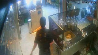 Malatyada deprem anı kameraya yansıdı