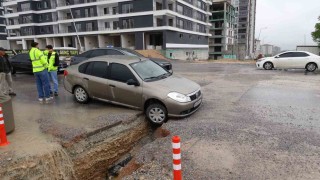 Malatyada yol kenarındaki çukur kazalara neden oldu