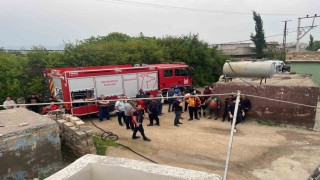 Mardinde evde çıkan yangında 4 kişi dumandan etkilendi