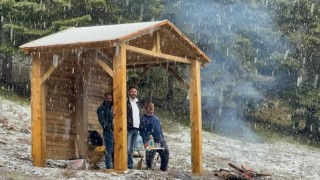 Mayısta kar sürprizi: Doğa beyaza büründü