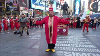 Mehter Takımı New Yorkun Times Meydanında büyük ilgi gördü