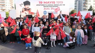 Melikgazide 19 Mayısın heyecan ve coşkusu, Gençlik Orkestrasının konseriyle taçlandı