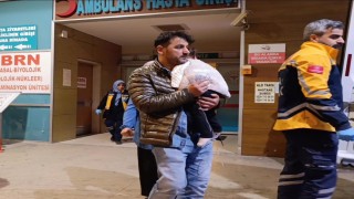 Merdivenlerden yuvarlanan 1 yaşındaki bebek yaralandı