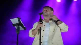 Mersin Kültür Yolu Festivalinde Oğuzhan Koç rüzgarı esti