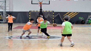 Mersinde 19 Mayıs coşkusu spor turnuvalarıyla taçlandı