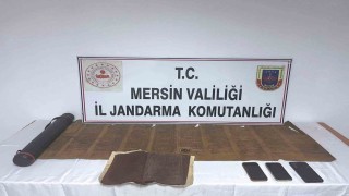 Mersinde tarihi eser operasyonu: Tevrat ve el yazması eser ele geçirildi