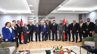 MHPden Adalet Bakanı Akın Gürleke samimi ve sıcak karşılama