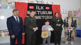 Minik öğrencilerden Mehmetçiğe duygu dolu mektuplar