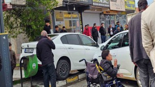 Muşta iki araç çarpıştı