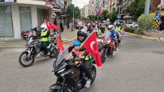 Nazillide iki tekerli kutlama