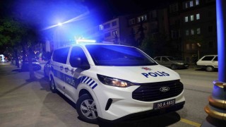 Nevşehirde ambulans çağrılan evdeki bıçaklı kavgada sağlık personeli mahsur kaldı