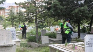 Niğdede mezarlıklar Kurban Bayramı ziyaretlerine hazırlanıyor