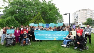 Nilüferde sloganlar engelleri aşmak için yükseldi