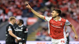 Nottingham Forest evinde Aston Villayı devirdi