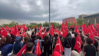 ODTÜde bayrak saldırısına tepki: Bilecikte 350 kişilik yürüyüş