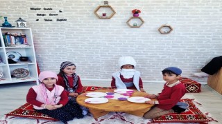 Öğrenciler Nasreddin Hoca fıkralarını canlandırdı