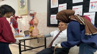 Öğrenciler sahada uygulayarak öğreniyor