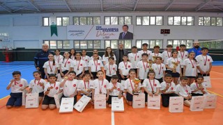 Osmangazi Belediyespordan badmintonda tarihi başarı