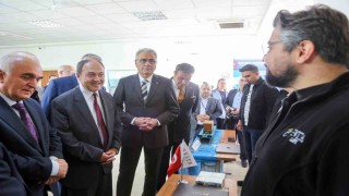 Özdemir: Meslek liselerine ilgi artıyor