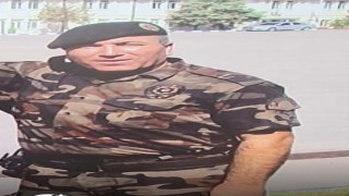 Özel harekat polisi görev yerinde hayatını kaybetti
