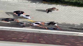 Para vermeden traş oldu, berber Bir daha gelme deyince ortalığı birbirine kattı