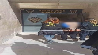 Polis 78 ayrı suç kaydı bulunan ve hapis cezası ile aranan şahsı yakaladı