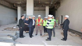 Rektör Kent, Diş Hekimliği Fakültesi hastahane binası inşaatında incelemelerde bulundu