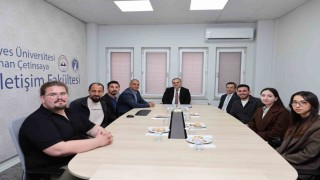 Rektör Prof. Dr. Altundan RTS Kulüp üyelerine ziyaret