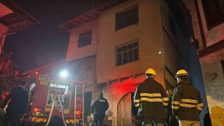 Safranboluda 2 katlı müstakil evde yangın paniği