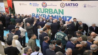 Sakarya protokolü ve vatandaşlar bayramlaştı