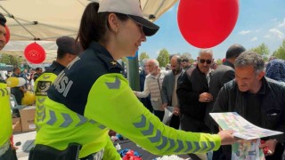 Sakaryada jandarma ekipleri bu kez bilgilendirmek için sahada