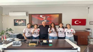 Salihlinin yıldız güreşçileri Boludan madalyalarla döndü