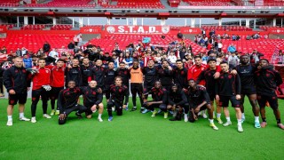 Samsunspor, Göztepe hazırlıklarını çocuk taraftarların desteğiyle tamamladı